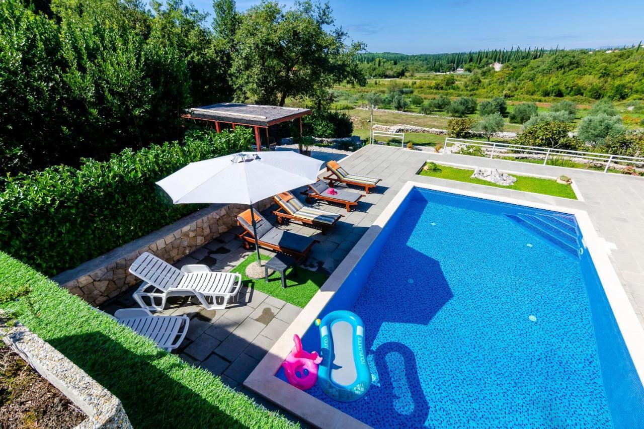 Villa Oasis Cypress Čilipi Zewnętrze zdjęcie